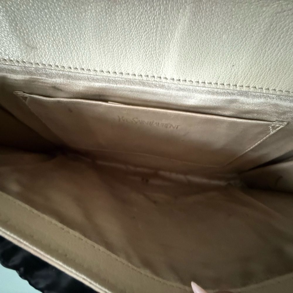 Yves Saint Laurent Cream Clutch - Picture 7 of 11